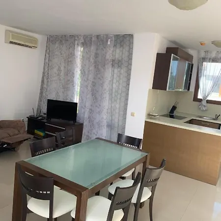 Holiday home Private Helios Golf F3